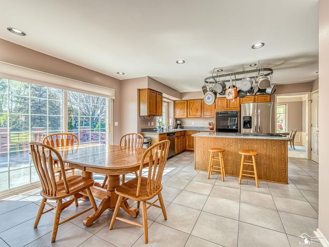 839 Kings Park Road, Monroe Twp, MI 48161