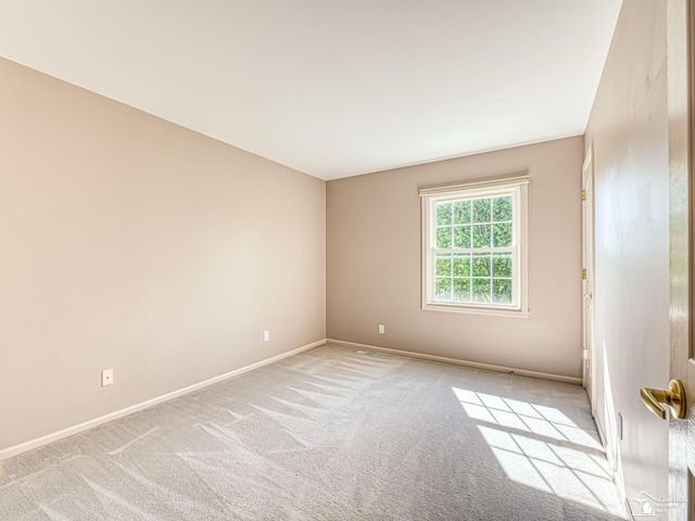 839 Kings Park Road, Monroe Twp, MI 48161