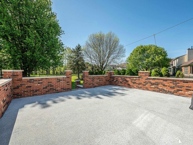 839 Kings Park Road, Monroe Twp, MI 48161