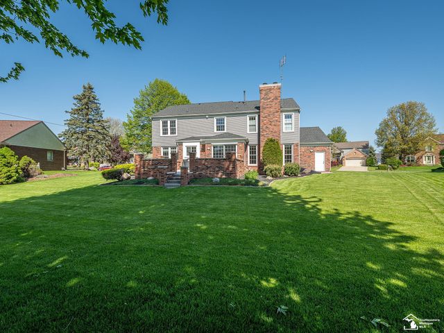839 Kings Park Road, Monroe Twp, MI 48161