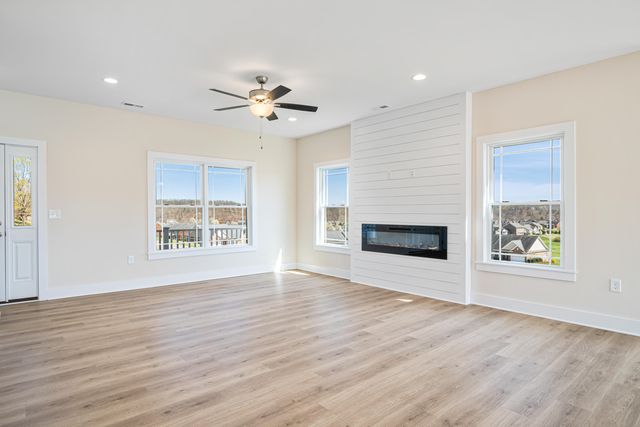 6903 Doral DR, Radford, VA 24141