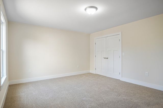 6903 Doral DR, Radford, VA 24141