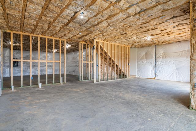 6903 Doral DR, Radford, VA 24141