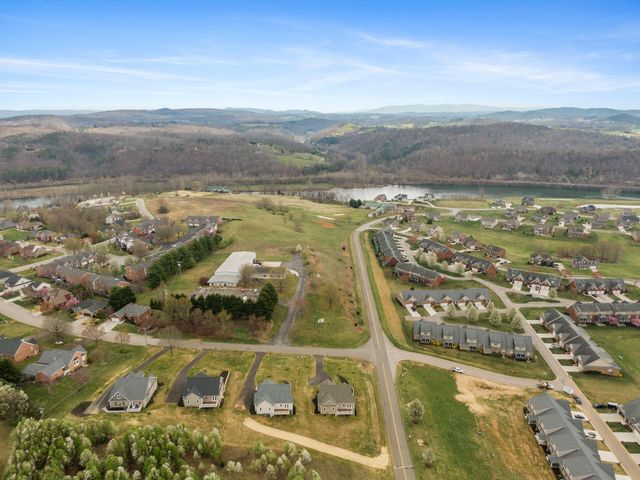 6903 Doral DR, Radford, VA 24141