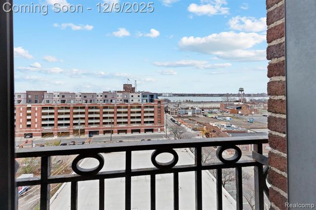 2900 E Jefferson Avenue D601, Detroit, MI 48207