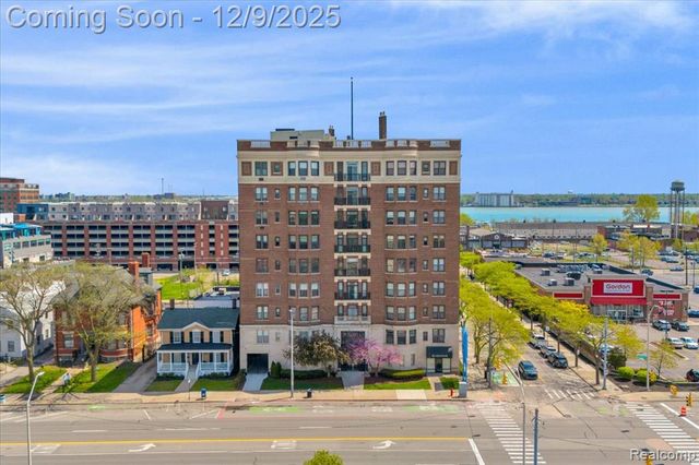 2900 E Jefferson Avenue D601, Detroit, MI 48207