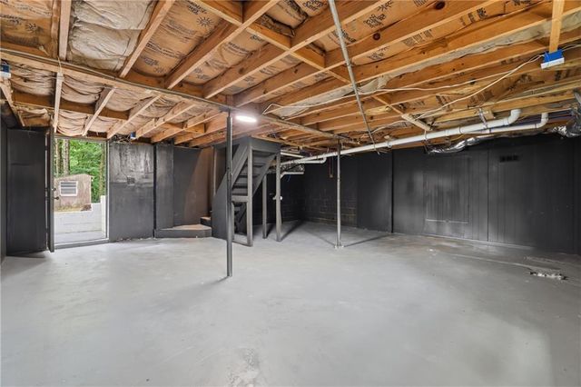 5995 N Bear Drive, Douglasville, GA 30135
