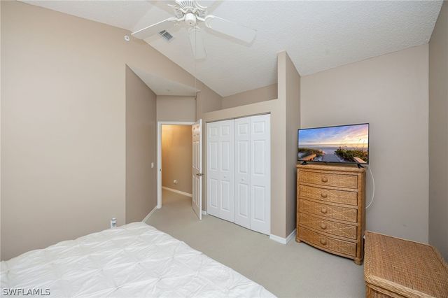 89 Silver Oaks CIR 5-201, Naples, FL 34119