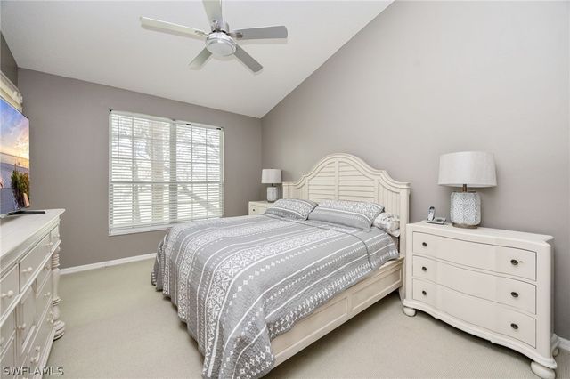 89 Silver Oaks CIR 5-201, Naples, FL 34119