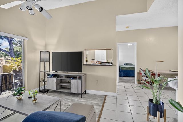 2361 NW 96TH Terrace 18K, Pembroke Pines, FL 33024