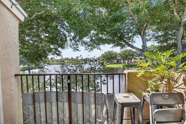 2361 NW 96TH Terrace 18K, Pembroke Pines, FL 33024