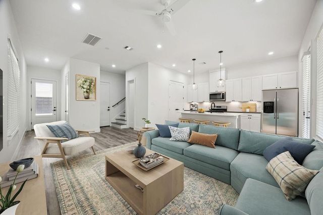 5734 White Magnolia Street, Houston, TX 77091