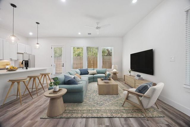 5734 White Magnolia Street, Houston, TX 77091