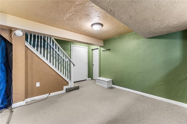 251 Crescent Pines Dr, Penn Hills, PA 15147