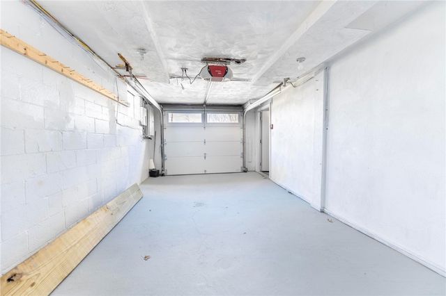 251 Crescent Pines Dr, Penn Hills, PA 15147