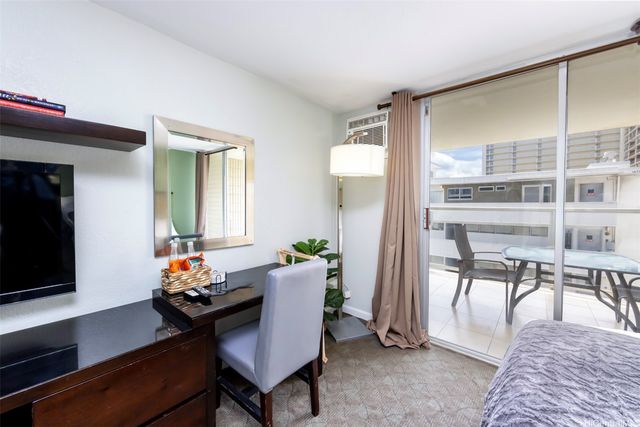 445 Seaside Avenue 1005, Honolulu, HI 96815