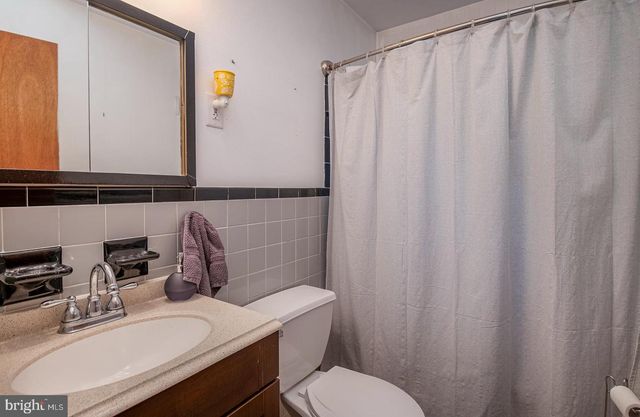 136 BRADLEY AVE, Reading, PA 19608