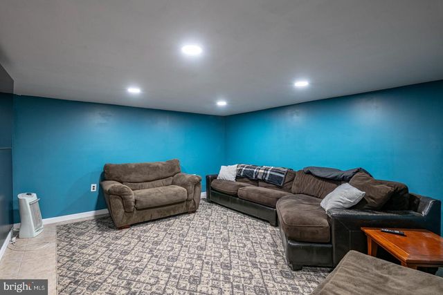 136 BRADLEY AVE, Reading, PA 19608