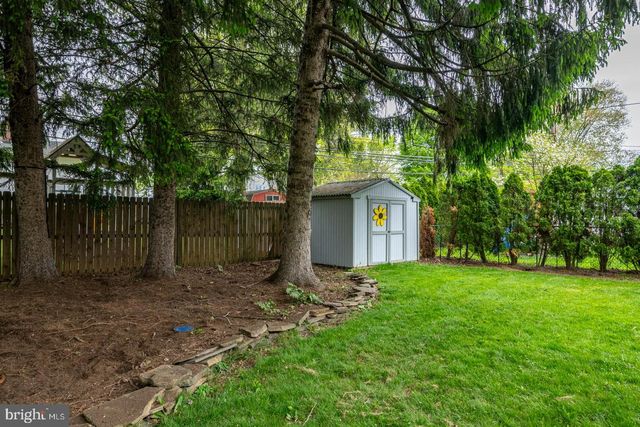 136 BRADLEY AVE, Reading, PA 19608