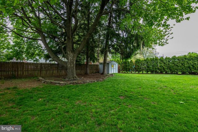 136 BRADLEY AVE, Reading, PA 19608