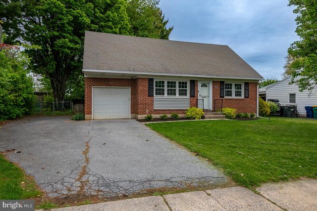 136 BRADLEY AVE, Reading, PA 19608