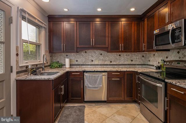 136 BRADLEY AVE, Reading, PA 19608