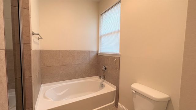 517 Highpark Court, Lake Dallas, TX 75065