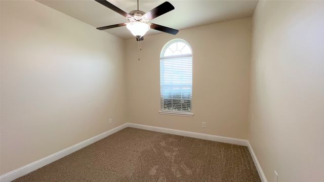 517 Highpark Court, Lake Dallas, TX 75065
