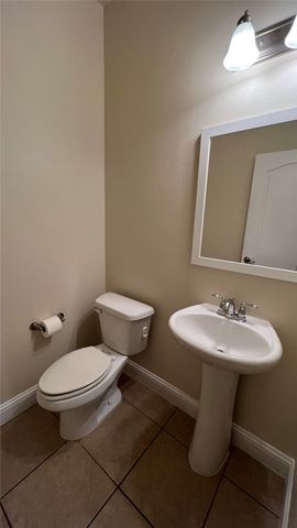 517 Highpark Court, Lake Dallas, TX 75065