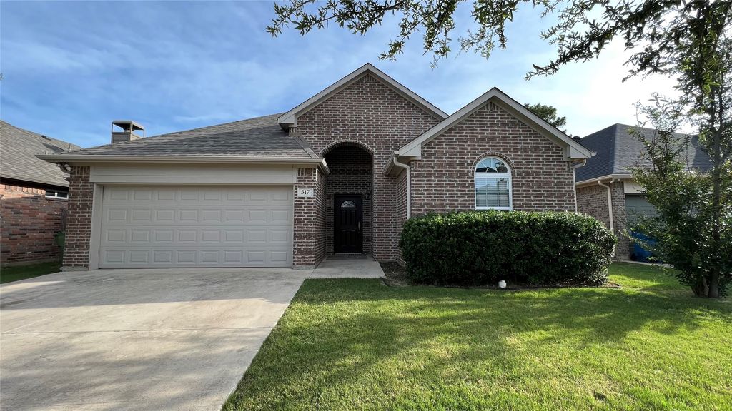 517 Highpark Court, Lake Dallas, TX 75065