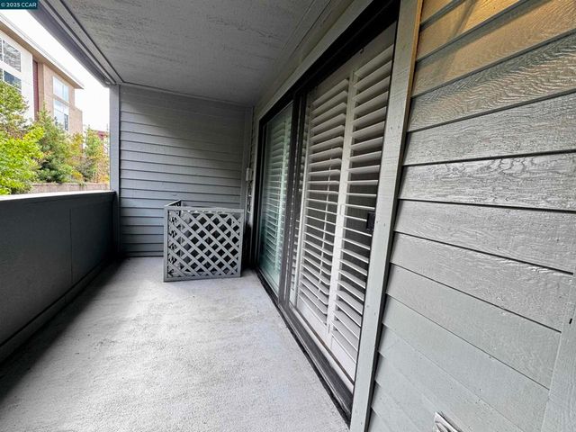 1640 San Miguel Dr, Walnut Creek, CA 94596