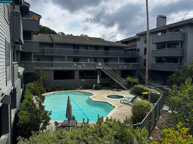 1640 San Miguel Dr, Walnut Creek, CA 94596