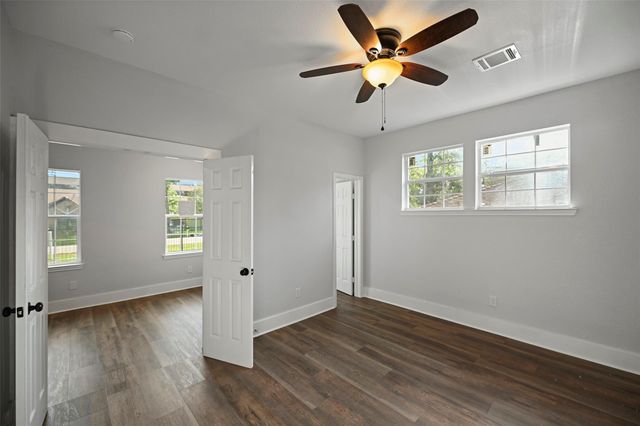 17507 Wild Oak Drive, Houston, TX 77090