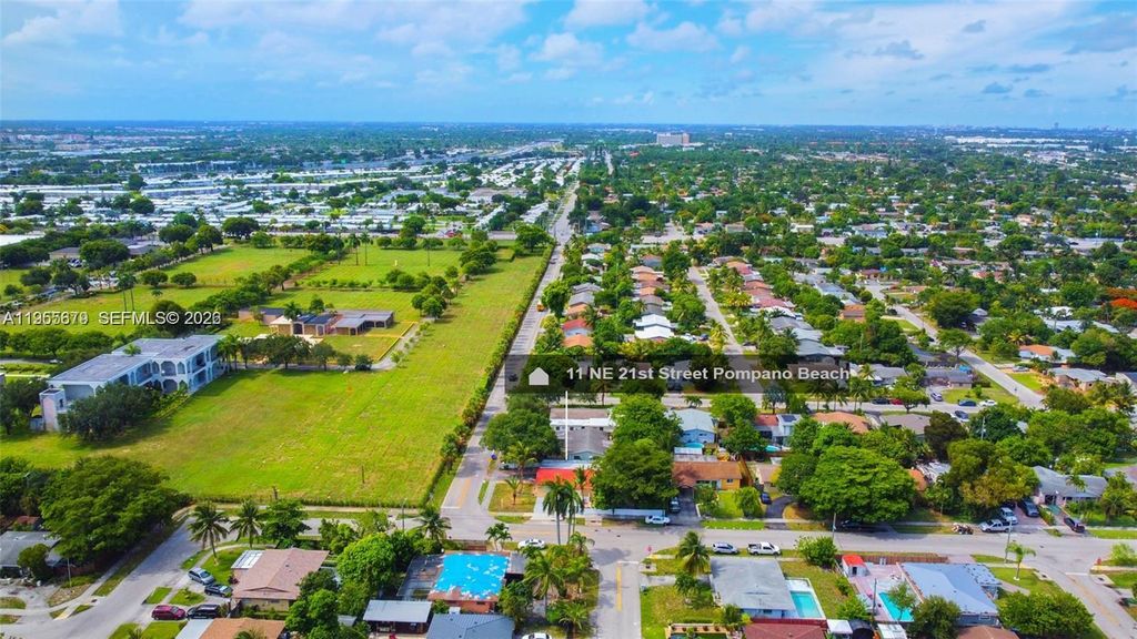 11 NE 21st St 11, Pompano Beach, FL 33060