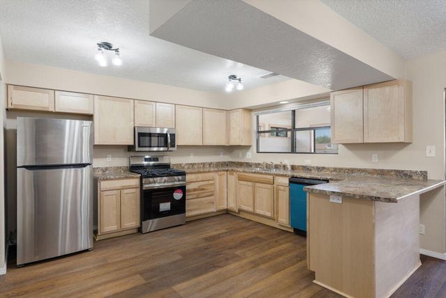 4505 Quartz Drive NE, Rio Rancho, NM 87124