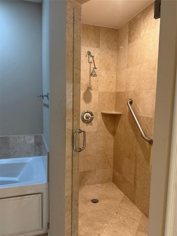 16135 Emerald Estates Drive 261, Weston, FL 33331