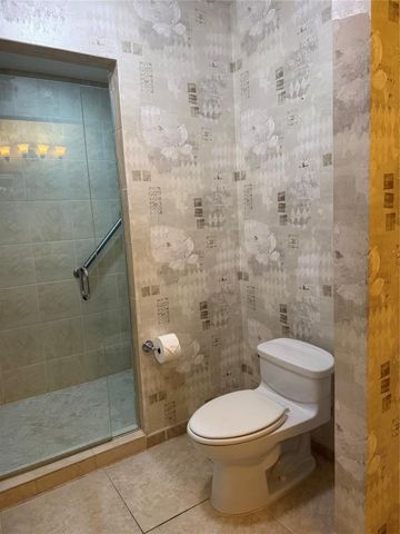 16135 Emerald Estates Drive 261, Weston, FL 33331