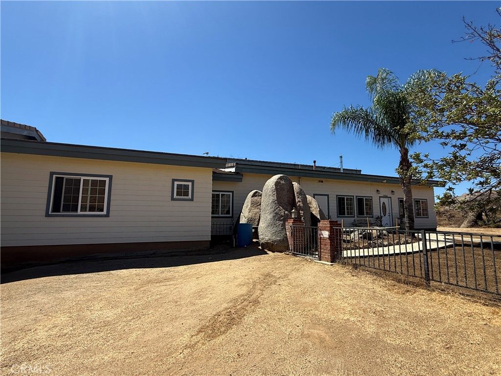19862 Starmist, Perris, CA 92570 — photo 3