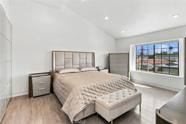 7100 Balboa Boulevard 807, Lake Balboa, CA 91406