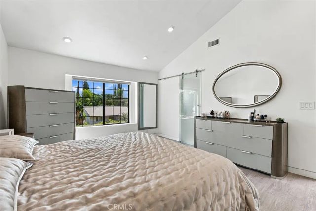 7100 Balboa Boulevard 807, Lake Balboa, CA 91406