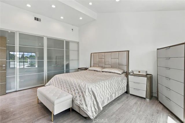 7100 Balboa Boulevard 807, Lake Balboa, CA 91406