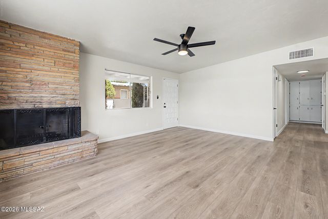 5842 E North Street, Tucson, AZ 85712
