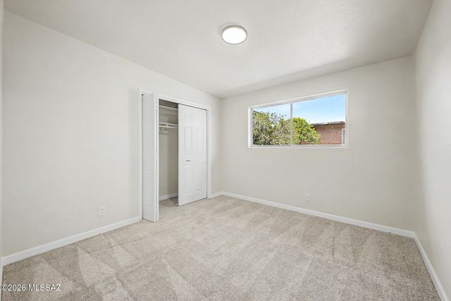 5842 E North Street, Tucson, AZ 85712