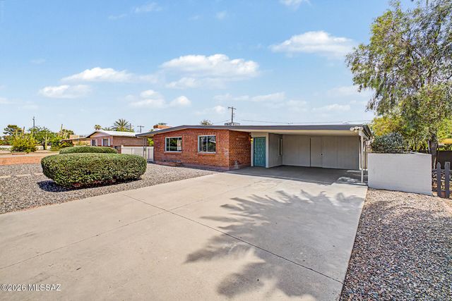 5842 E North Street, Tucson, AZ 85712
