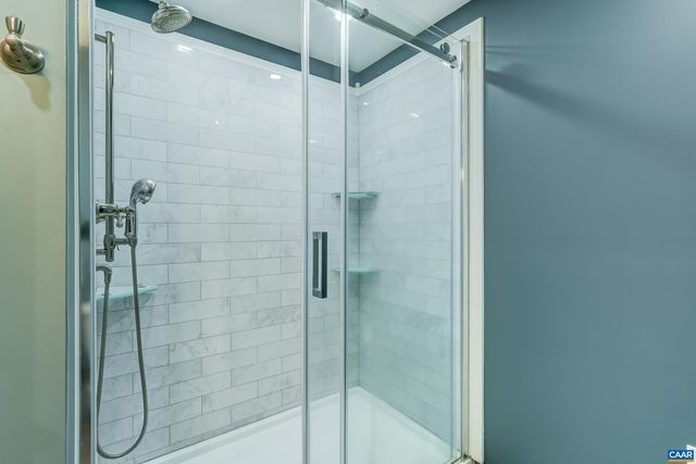 6685 JEFFERSON MILL RD, Scottsville, VA 24590