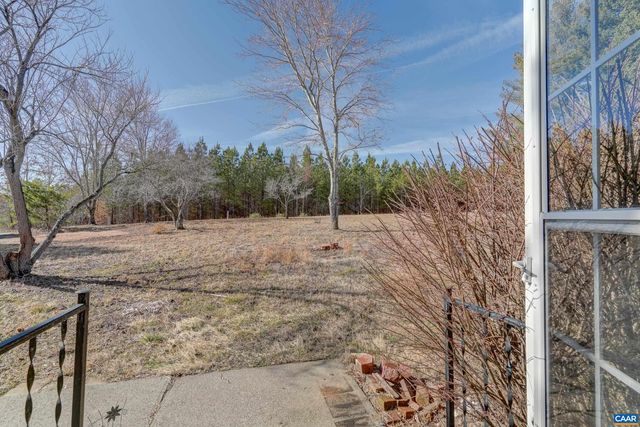 6685 JEFFERSON MILL RD, Scottsville, VA 24590