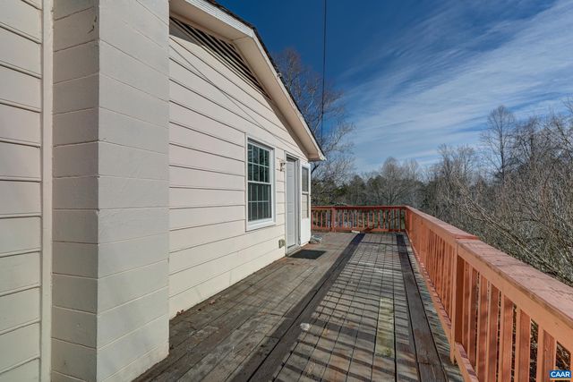 6685 JEFFERSON MILL RD, Scottsville, VA 24590