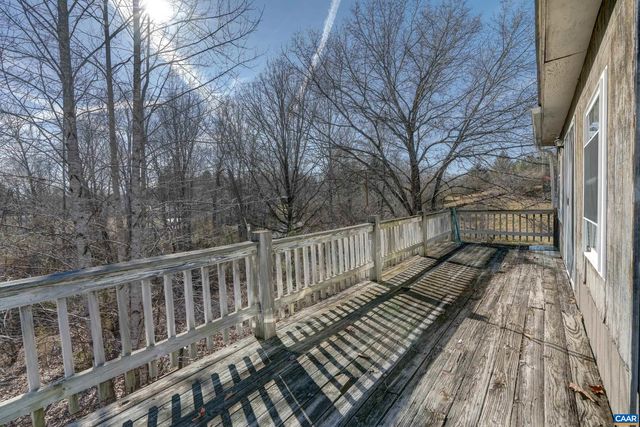 6685 JEFFERSON MILL RD, Scottsville, VA 24590