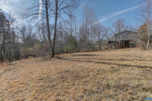 6685 JEFFERSON MILL RD, Scottsville, VA 24590