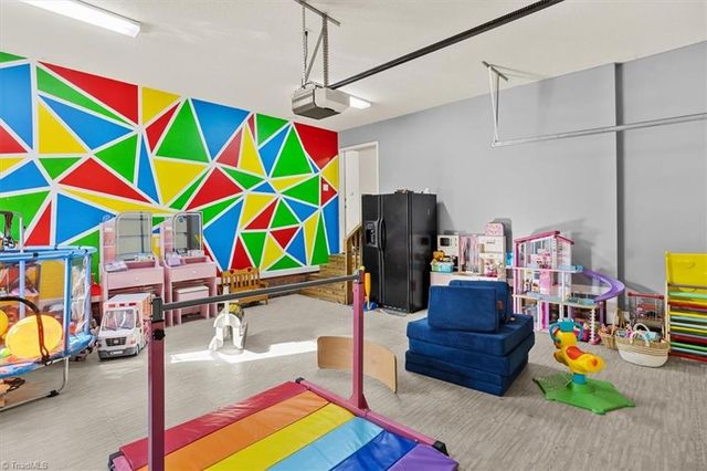 295 Calinda Drive, Thomasville, NC 27360